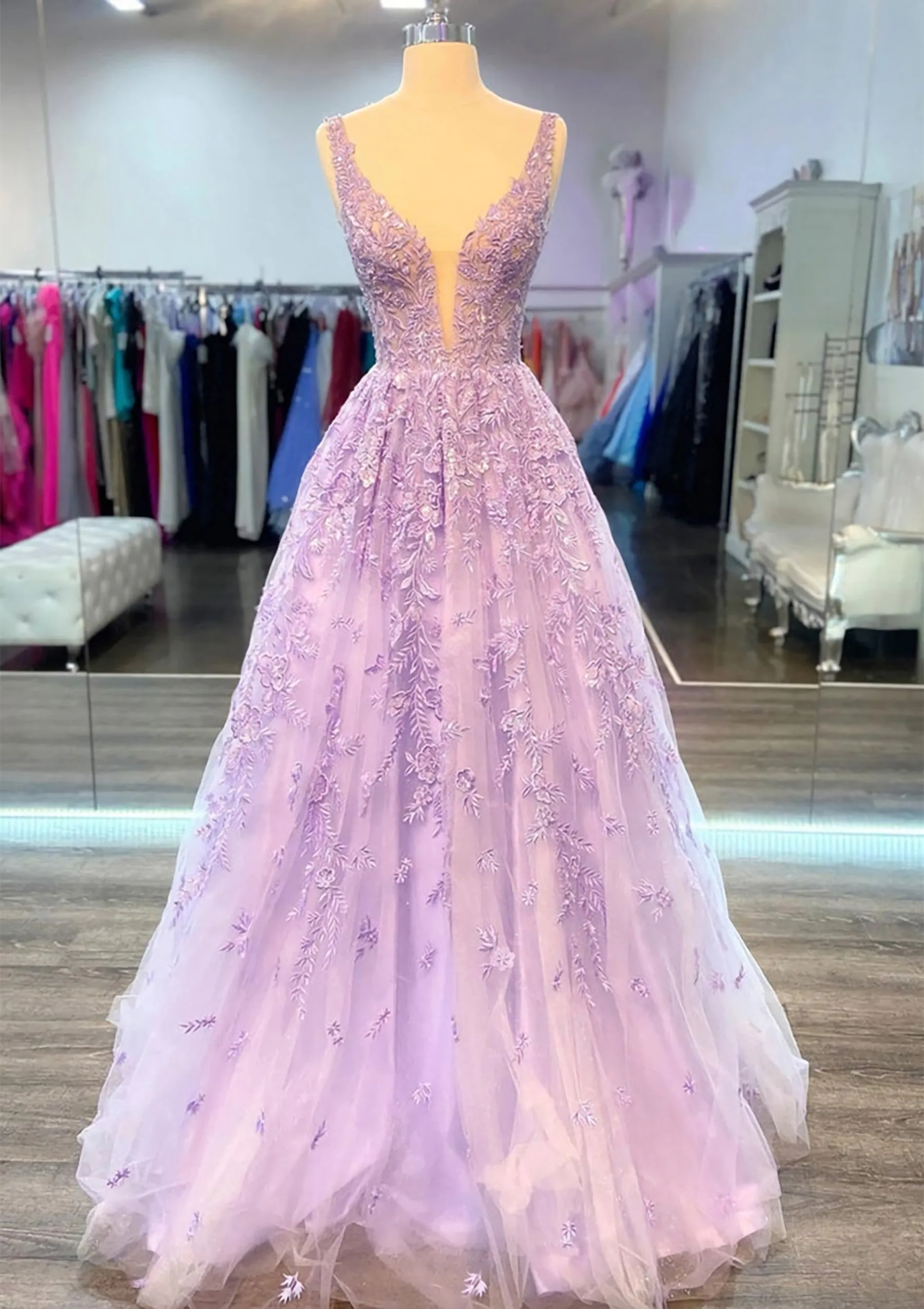 A-line V Neck Sleeveless Long/Floor-Length Lace Prom Dress With Beading