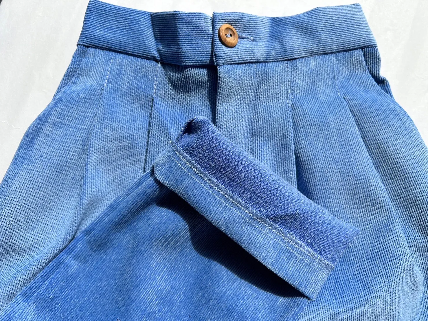 Bluish corduroy twill pants