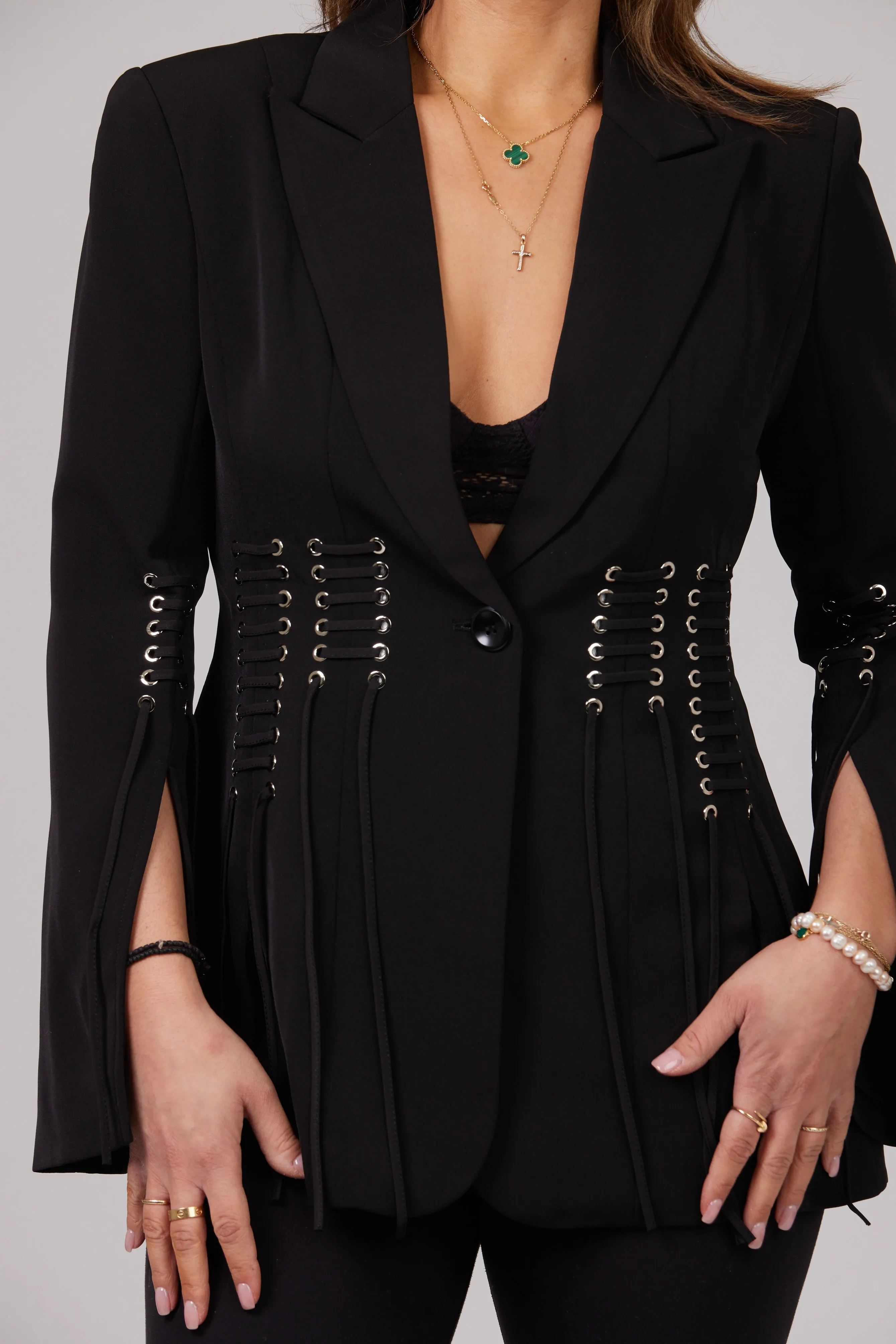 DORA BLACK SLIT SLEEVE WITH WAIST DETAILS BLAZER