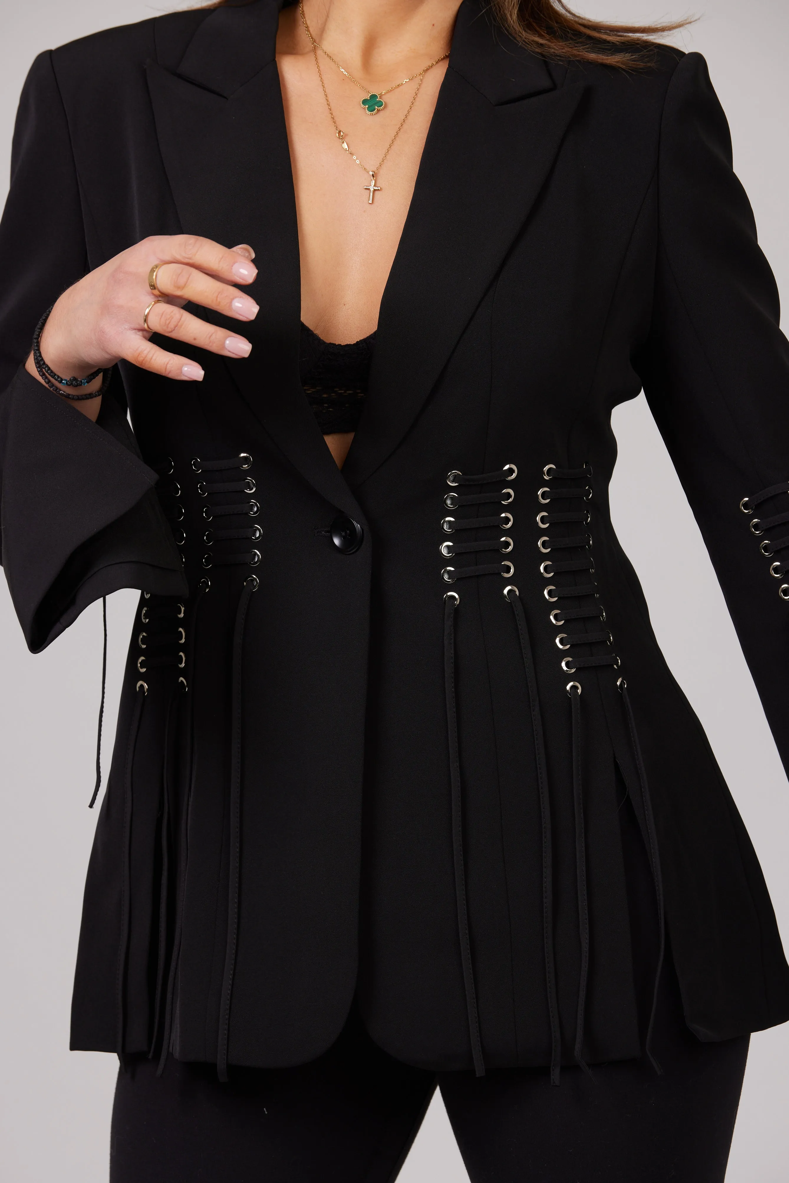 DORA BLACK SLIT SLEEVE WITH WAIST DETAILS BLAZER