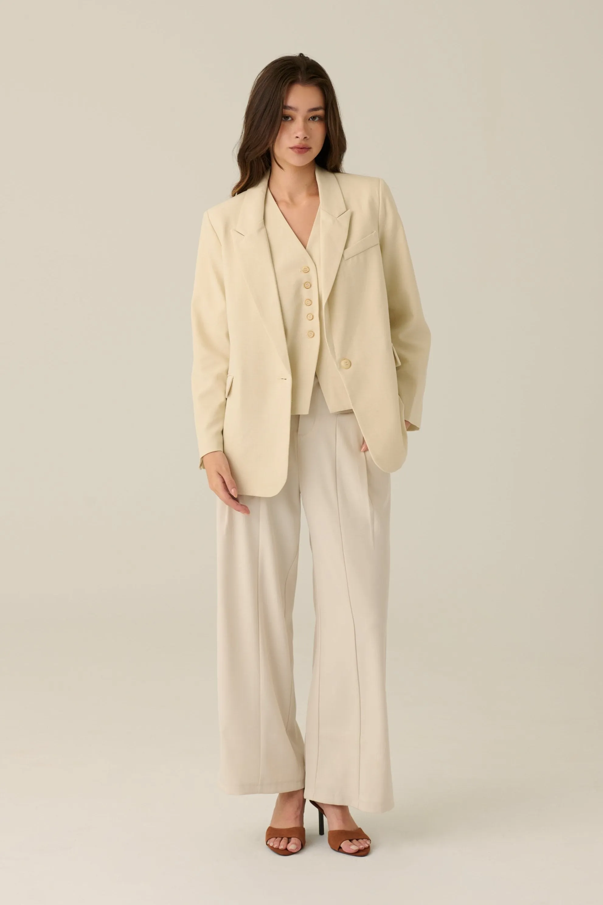 Enchanté elegant blazer in beige