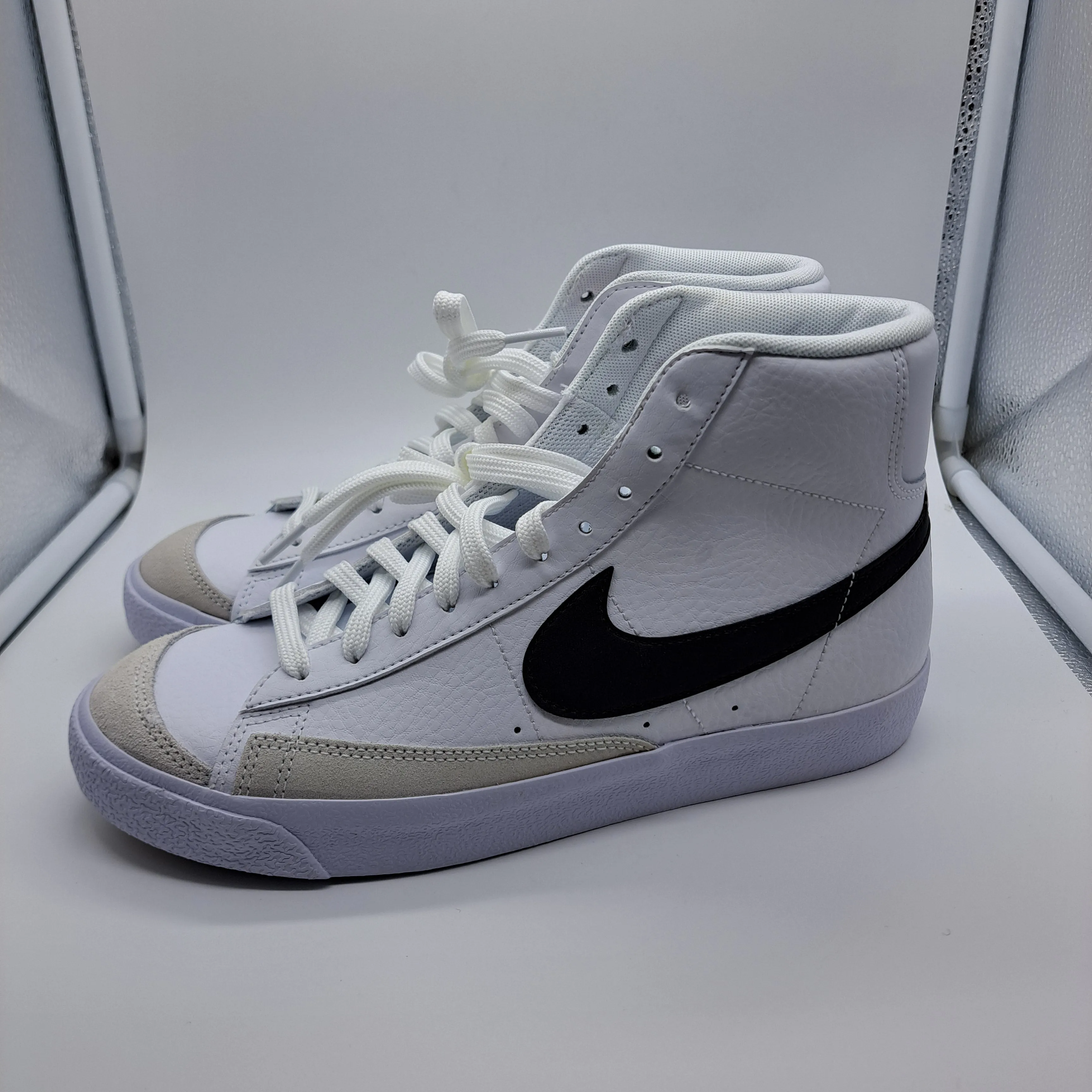 Nike Blazer Mid 77 White Black - size 7y