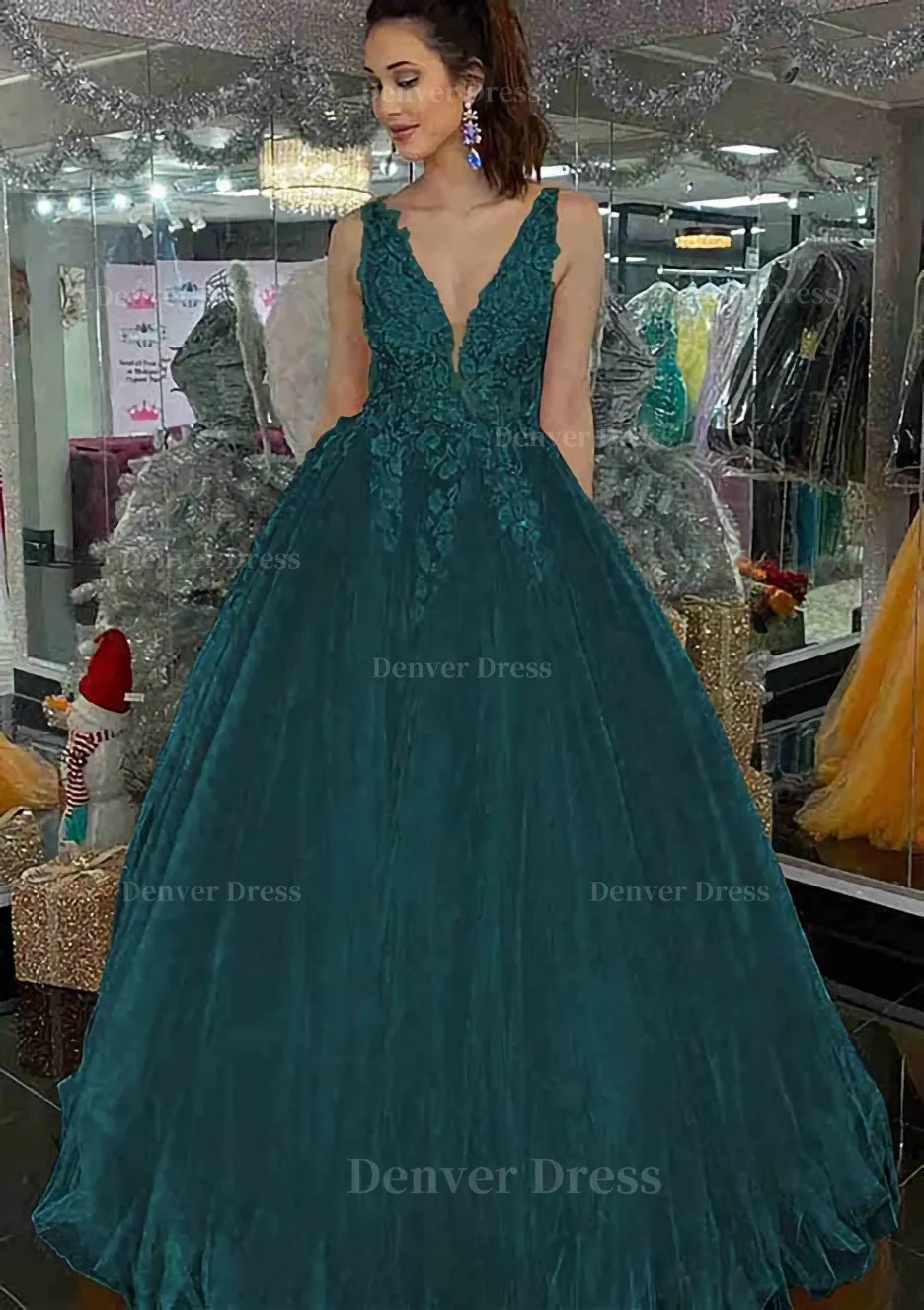 Princess V Neck Long/Floor-Length Tulle Prom Dress With Appliqued