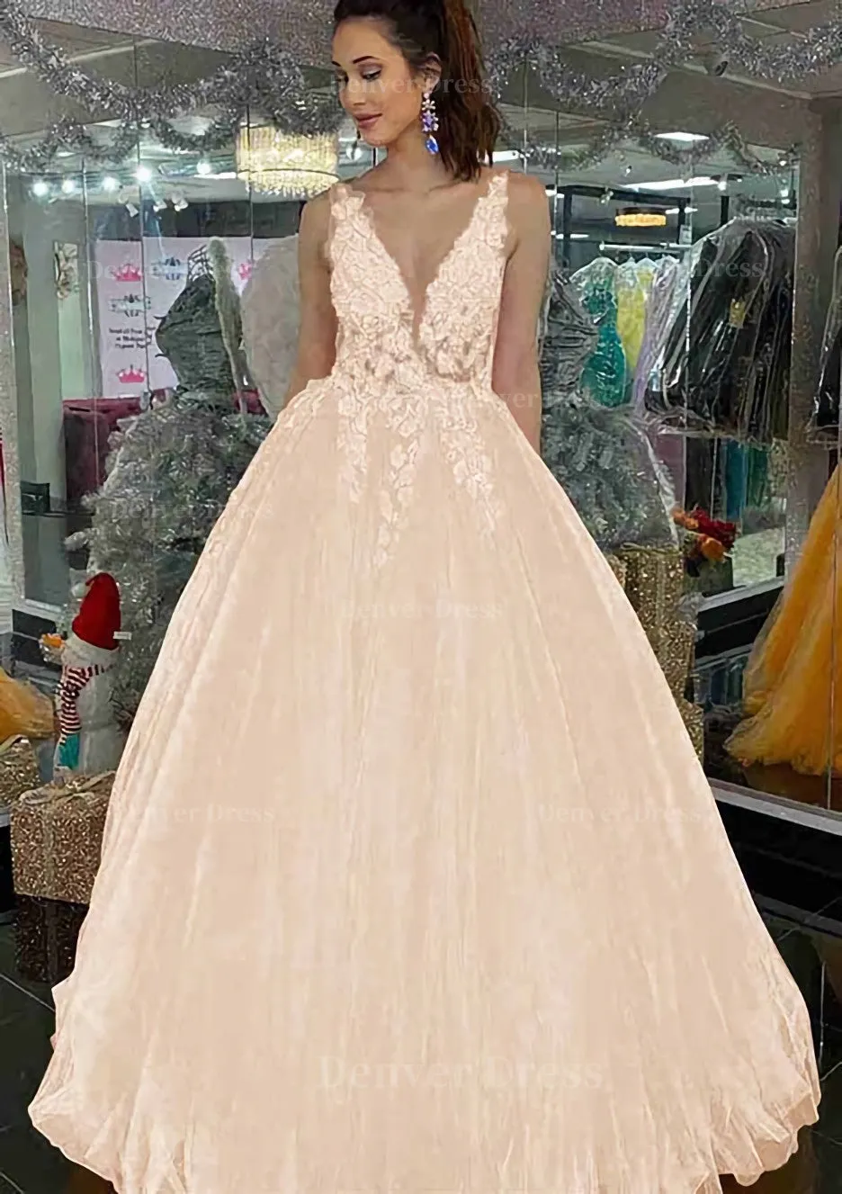 Princess V Neck Long/Floor-Length Tulle Prom Dress With Appliqued