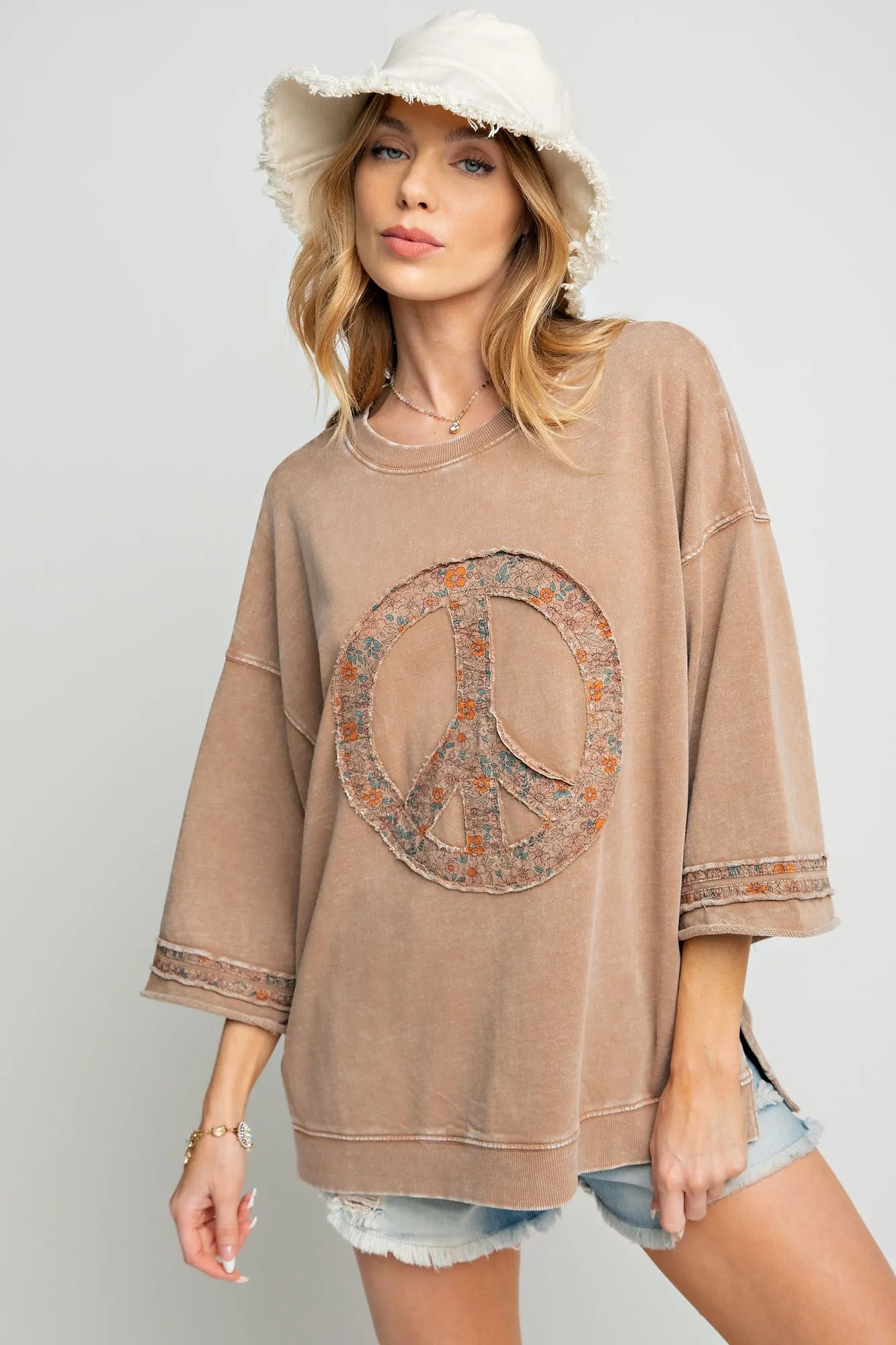 Slub mix ribbed fabric mineral wash top with peace sign symbol RESTOCKED