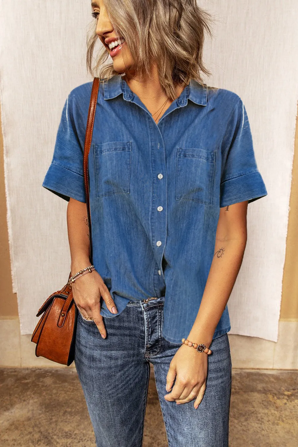 Standard Collar Short Sleeve Double Pocket Denim Shirt